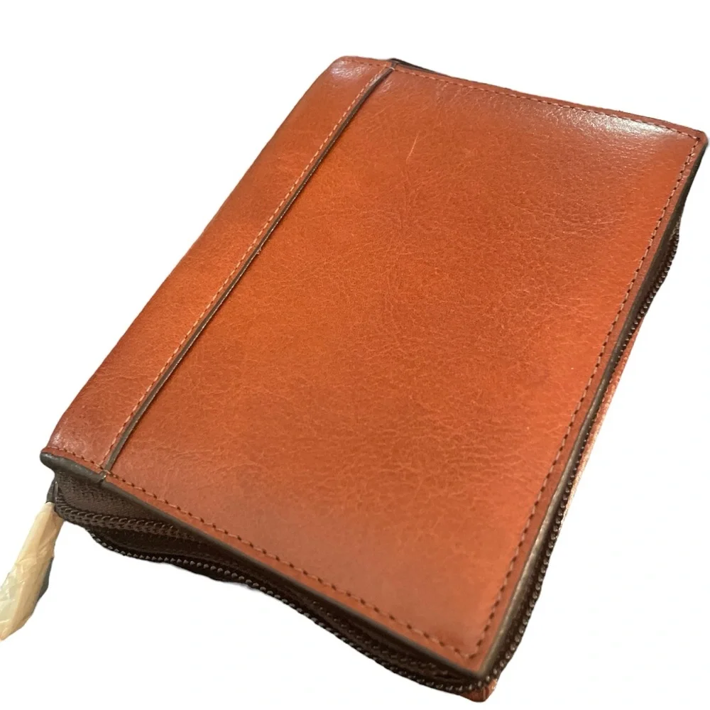 Vintage Tumi Small Leather Zip Around Wallet